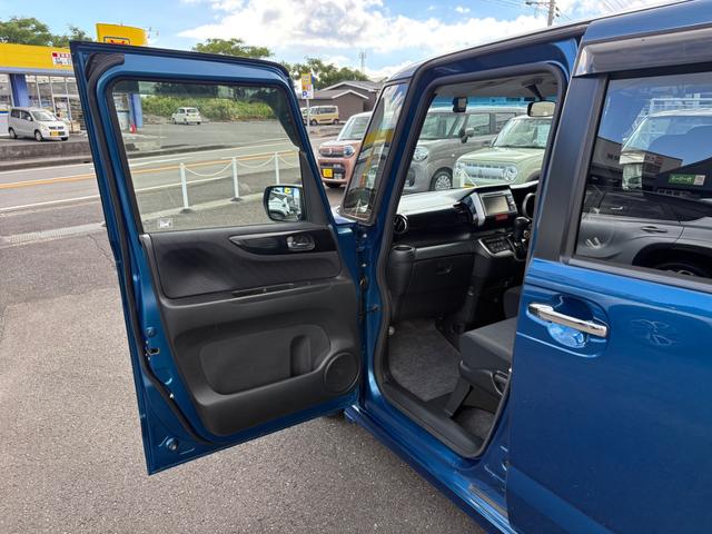 Ｎ－ＢＯＸカスタム Ｇ・Ｌパッケージ　ドライブレコーダー　バックカメラ　両側スライド・片側電動　ナビ　オートライト　ＨＩＤ　スマートキー　アイドリングストップ　電動格納ミラー　ベンチシート　ＣＶＴ　盗難防止システム　ＡＢＳ　ＥＳＣ　ＣＤ（31枚目）