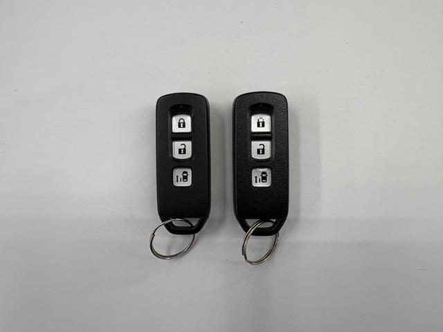 Ｎ－ＢＯＸカスタム Ｇ・Ｌパッケージ　ドライブレコーダー　バックカメラ　両側スライド・片側電動　ナビ　オートライト　ＨＩＤ　スマートキー　アイドリングストップ　電動格納ミラー　ベンチシート　ＣＶＴ　盗難防止システム　ＡＢＳ　ＥＳＣ　ＣＤ（51枚目）