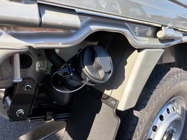 キャリイトラック ＫＣエアコン・パワステ農繁仕様　４ＷＤ　５ＭＴ　クリアランスソナー　キーレスエントリー　アイドリングストップ　オートライト　ＥＳＣ　エアコン　パワーウィンドウ　運転席エアバッグ　助手席エアバッグ（39枚目）