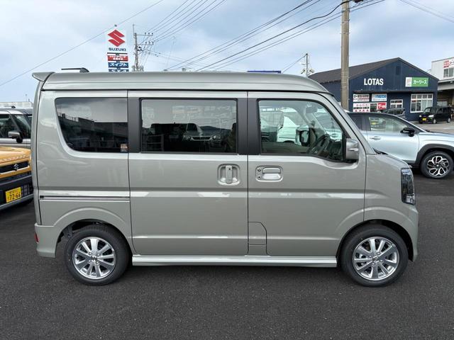 エブリイワゴン ＰＺターボスペシャル　４ＷＤ　ＣＶＴ　ハイルーフ　オートステップ　両側電動スライドドア　クリアランスソナー　レーンアシスト　オートライト　ＬＥＤヘッドランプ　スマートキー　電動格納ミラー　シートヒーター（6枚目）