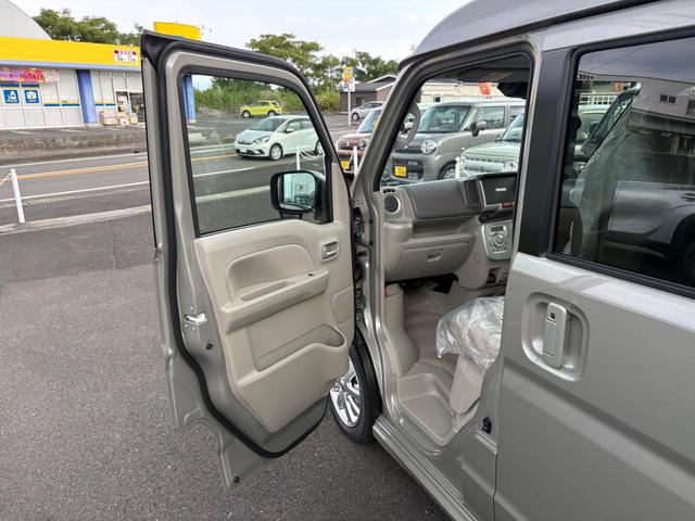 エブリイワゴン ＰＺターボスペシャル　４ＷＤ　ＣＶＴ　ハイルーフ　オートステップ　両側電動スライドドア　クリアランスソナー　レーンアシスト　オートライト　ＬＥＤヘッドランプ　スマートキー　電動格納ミラー　シートヒーター（29枚目）