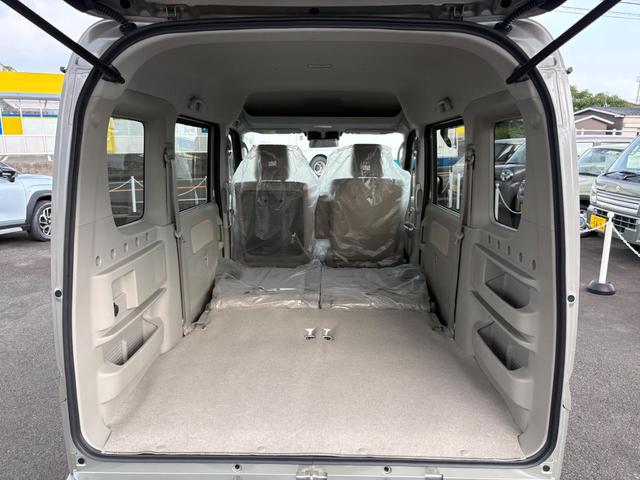 エブリイワゴン ＰＺターボスペシャル　４ＷＤ　ＣＶＴ　ハイルーフ　オートステップ　両側電動スライドドア　クリアランスソナー　レーンアシスト　オートライト　ＬＥＤヘッドランプ　スマートキー　電動格納ミラー　シートヒーター（40枚目）