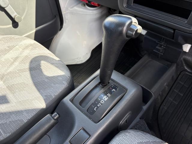 キャリイトラック ＫＣエアコン・パワステ　軽トラック　２ＷＤ　ＡＴ　三方開　エアコン　パワーステアリング（31枚目）