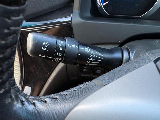 アルファードハイブリッド SR Cパッケージ 4WD ETC バックカメラ TV クリアランスソナー オートクルーズコントロール 両側電動スライドドア オートライト HID サンルーフ スマートキー 電動格納ミラー シートヒーター 後席モニター(16枚目)