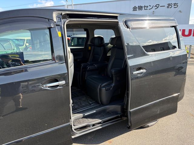 アルファードハイブリッド SR Cパッケージ 4WD ETC バックカメラ TV クリアランスソナー オートクルーズコントロール 両側電動スライドドア オートライト HID サンルーフ スマートキー 電動格納ミラー シートヒーター 後席モニター(38枚目)
