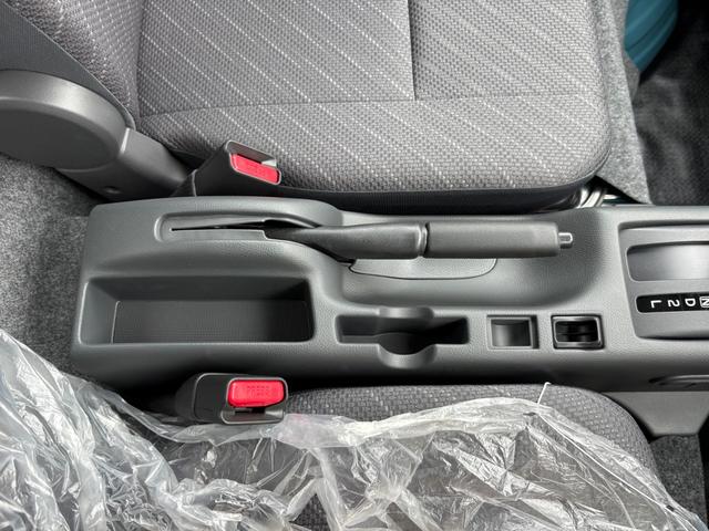 スーパーキャリイ Ｘ　２ＷＤ　ＡＴ　軽トラック　三方開　衝突被害軽減システム　クリアランスソナー　レーンアシスト　キーレスエントリー　アイドリングストップ　電動格納ミラー　オートライト　ＥＳＣ　エアコン　パワーウィンドウ（34枚目）