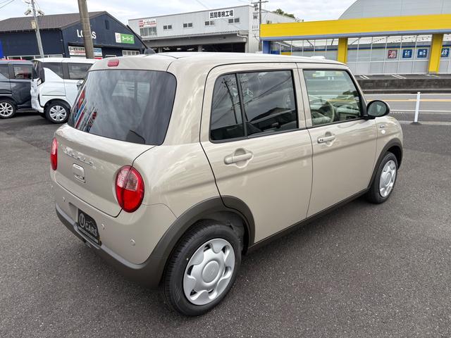 アルトラパン ハイブリッドＧ　クリアランスソナー　レーンアシスト　衝突被害軽減システム　オートライト　スマートキー　アイドリングストップ　電動格納ミラー　シートヒーター　ベンチシート　ＣＶＴ　盗難防止システム　ＡＢＳ　ＥＳＣ（3枚目）