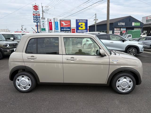 アルトラパン ハイブリッドＧ　クリアランスソナー　レーンアシスト　衝突被害軽減システム　オートライト　スマートキー　アイドリングストップ　電動格納ミラー　シートヒーター　ベンチシート　ＣＶＴ　盗難防止システム　ＡＢＳ　ＥＳＣ（6枚目）