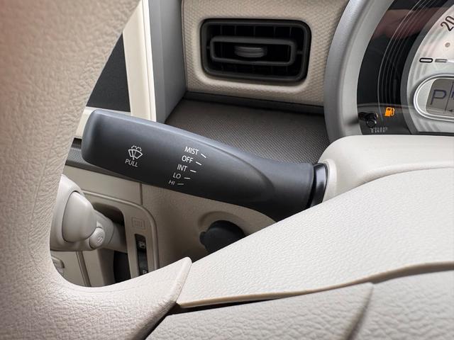 アルトラパン ハイブリッドＧ　クリアランスソナー　レーンアシスト　衝突被害軽減システム　オートライト　スマートキー　アイドリングストップ　電動格納ミラー　シートヒーター　ベンチシート　ＣＶＴ　盗難防止システム　ＡＢＳ　ＥＳＣ（18枚目）