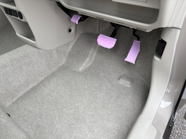 アルトラパン ハイブリッドＧ　クリアランスソナー　レーンアシスト　衝突被害軽減システム　オートライト　スマートキー　アイドリングストップ　電動格納ミラー　シートヒーター　ベンチシート　ＣＶＴ　盗難防止システム　ＡＢＳ　ＥＳＣ（22枚目）