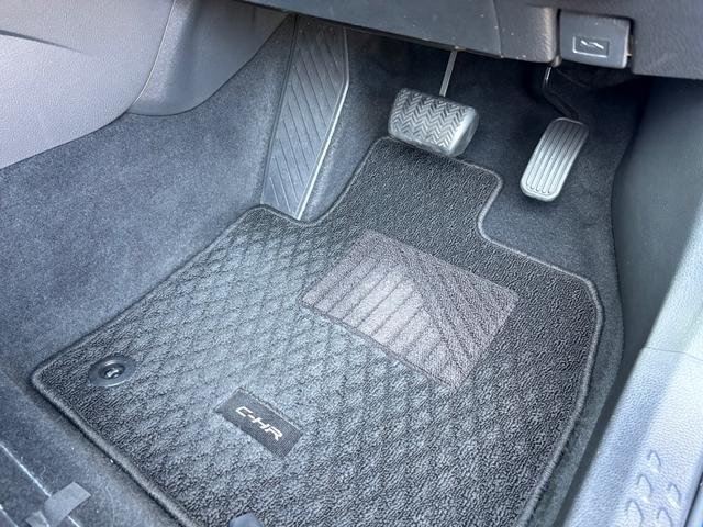 Ｃ－ＨＲ Ｇ　ＥＴＣ　全周囲カメラ　クリアランスソナー　オートクルーズコントロール　レーンアシスト　衝突被害軽減システム　ＴＶ　オートマチックハイビーム　オートライト　ＬＥＤヘッドランプ　アルミホイール（24枚目）