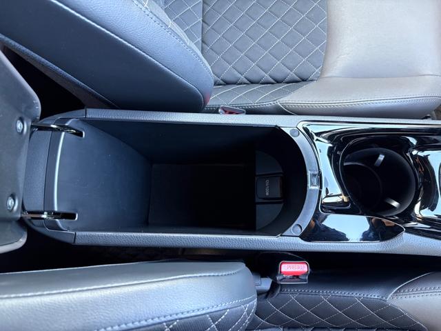 Ｃ－ＨＲ Ｇ　ＥＴＣ　全周囲カメラ　クリアランスソナー　オートクルーズコントロール　レーンアシスト　衝突被害軽減システム　ＴＶ　オートマチックハイビーム　オートライト　ＬＥＤヘッドランプ　アルミホイール（33枚目）