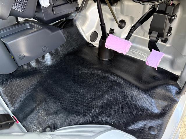 キャリイトラック KCエアコン・パワステ 4WD AT 軽トラック 衝突被害軽減システム クリアランスソナー レーンアシスト キーレスエントリー アイドリングストップ オートライト ESC エアコン パワーウィンドウ 運転席エアバッグ(28枚目)