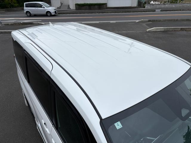 ノア ハイブリッドＳ－Ｚ　ドライブレコーダー　全周囲カメラ　ＴＶ　クリアランスソナー　オートクルーズコントロール　レーンアシスト　パークアシスト　衝突被害軽減システム　両側電動スライドドア　オートマチックハイビーム（12枚目）