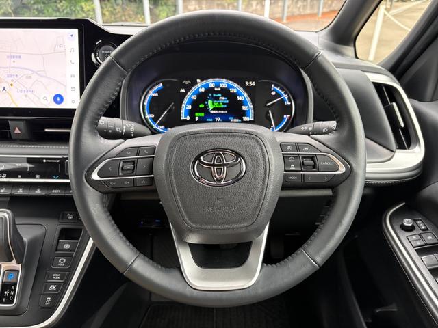 ノア ハイブリッドＳ－Ｚ　ドライブレコーダー　全周囲カメラ　ＴＶ　クリアランスソナー　オートクルーズコントロール　レーンアシスト　パークアシスト　衝突被害軽減システム　両側電動スライドドア　オートマチックハイビーム（16枚目）