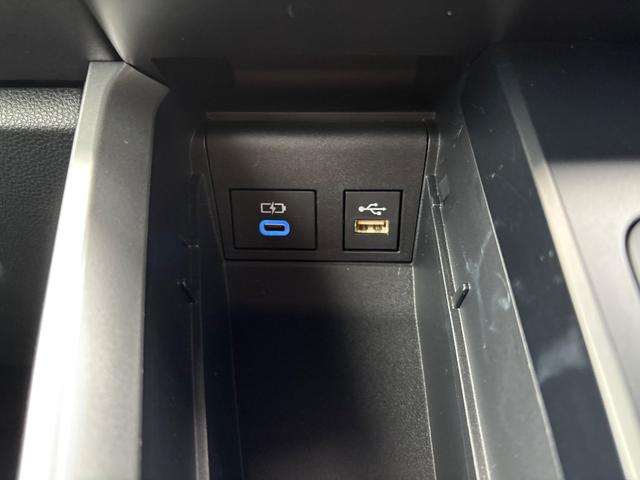 ノア ハイブリッドＳ－Ｚ　ドライブレコーダー　全周囲カメラ　ＴＶ　クリアランスソナー　オートクルーズコントロール　レーンアシスト　パークアシスト　衝突被害軽減システム　両側電動スライドドア　オートマチックハイビーム（33枚目）