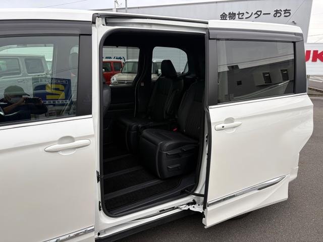 ノア ハイブリッドＳ－Ｚ　ドライブレコーダー　全周囲カメラ　ＴＶ　クリアランスソナー　オートクルーズコントロール　レーンアシスト　パークアシスト　衝突被害軽減システム　両側電動スライドドア　オートマチックハイビーム（41枚目）