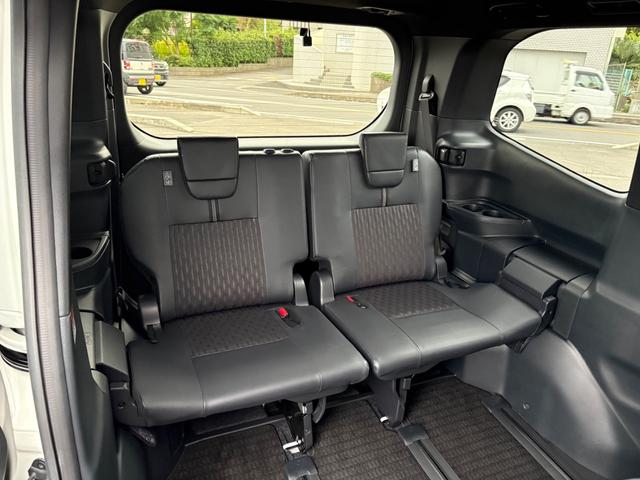 ノア ハイブリッドＳ－Ｚ　ドライブレコーダー　全周囲カメラ　ＴＶ　クリアランスソナー　オートクルーズコントロール　レーンアシスト　パークアシスト　衝突被害軽減システム　両側電動スライドドア　オートマチックハイビーム（43枚目）