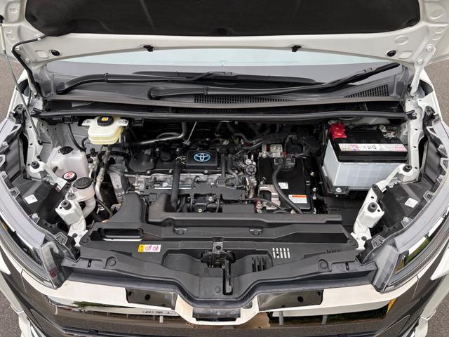 ノア ハイブリッドＳ－Ｚ　ドライブレコーダー　全周囲カメラ　ＴＶ　クリアランスソナー　オートクルーズコントロール　レーンアシスト　パークアシスト　衝突被害軽減システム　両側電動スライドドア　オートマチックハイビーム（54枚目）