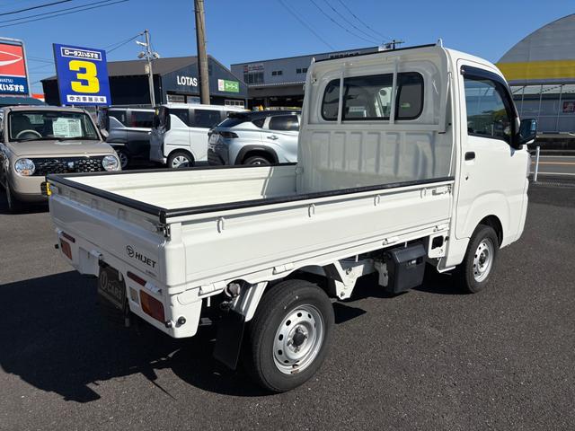 ハイゼットトラック スタンダード　４ＷＤ　ＡＴ　キーレスエントリー　エアコン　パワーウィンドウ　運転席エアバッグ（3枚目）