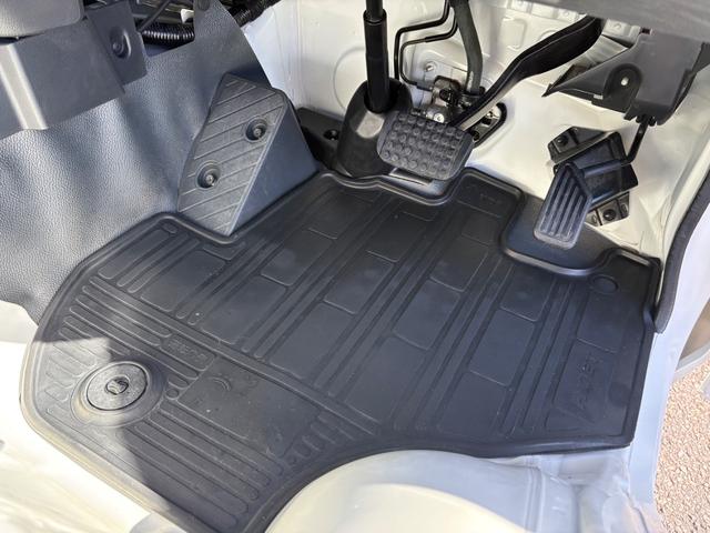 ハイゼットトラック スタンダード　４ＷＤ　ＡＴ　キーレスエントリー　エアコン　パワーウィンドウ　運転席エアバッグ（26枚目）