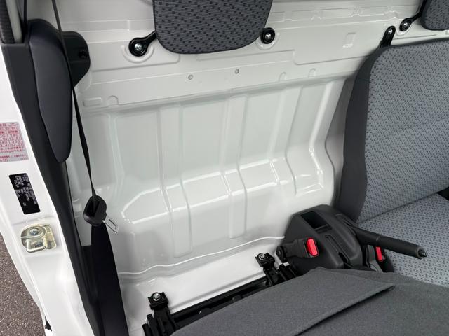 キャリイトラック ＫＣエアコン・パワステ農繁仕様　４ＷＤ　５ＭＴ　クリアランスソナー　キーレスエントリー　アイドリングストップ　オートライト　ＥＳＣ　エアコン　パワーステアリング　パワーウィンドウ（23枚目）