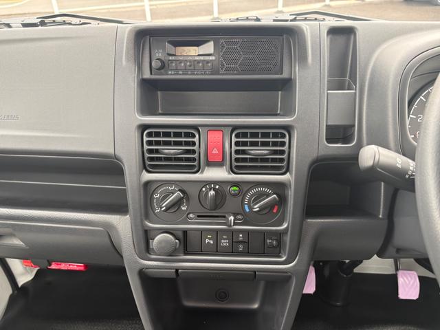 キャリイトラック ＫＣエアコン・パワステ農繁仕様　４ＷＤ　５ＭＴ　クリアランスソナー　キーレスエントリー　アイドリングストップ　オートライト　ＥＳＣ　エアコン　パワーステアリング　パワーウィンドウ（28枚目）