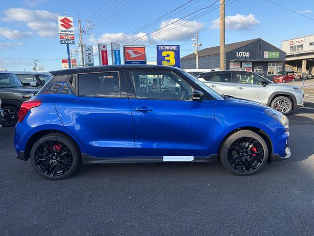 スイフトスポーツ ZC33S ファイナルエディション クリアランスソナー オートクルーズコントロール レーンアシスト 衝突被害軽減システム アルミホイール オートライト LEDヘッドランプ スマートキー 電動格納ミラー シートヒーター AT(6枚目)