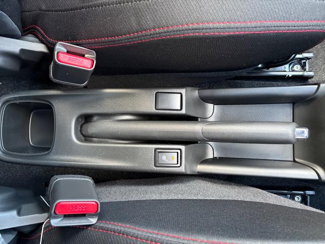 スイフトスポーツ ZC33S ファイナルエディション クリアランスソナー オートクルーズコントロール レーンアシスト 衝突被害軽減システム アルミホイール オートライト LEDヘッドランプ スマートキー 電動格納ミラー シートヒーター AT(29枚目)