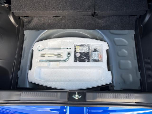 スイフトスポーツ ZC33S ファイナルエディション クリアランスソナー オートクルーズコントロール レーンアシスト 衝突被害軽減システム アルミホイール オートライト LEDヘッドランプ スマートキー 電動格納ミラー シートヒーター AT(42枚目)