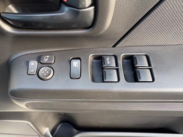 ワゴンR FX 5MT クリアランスソナー レーンアシスト 衝突被害軽減システム オートライト スマートキー 電動格納ミラー シートヒーター MT 盗難防止システム ABS ESC 衝突安全ボディ エアコン(14枚目)