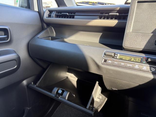 ワゴンR FX 5MT クリアランスソナー レーンアシスト 衝突被害軽減システム オートライト スマートキー 電動格納ミラー シートヒーター MT 盗難防止システム ABS ESC 衝突安全ボディ エアコン(26枚目)