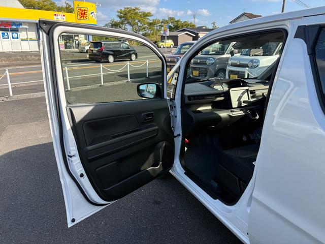 ワゴンR FX 5MT クリアランスソナー レーンアシスト 衝突被害軽減システム オートライト スマートキー 電動格納ミラー シートヒーター MT 盗難防止システム ABS ESC 衝突安全ボディ エアコン(29枚目)