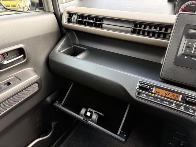 ワゴンR FX クリアランスソナー レーンアシスト 衝突被害軽減システム オートライト スマートキー 電動格納ミラー シートヒーター ベンチシート CVT 盗難防止システム ABS ESC CD(28枚目)