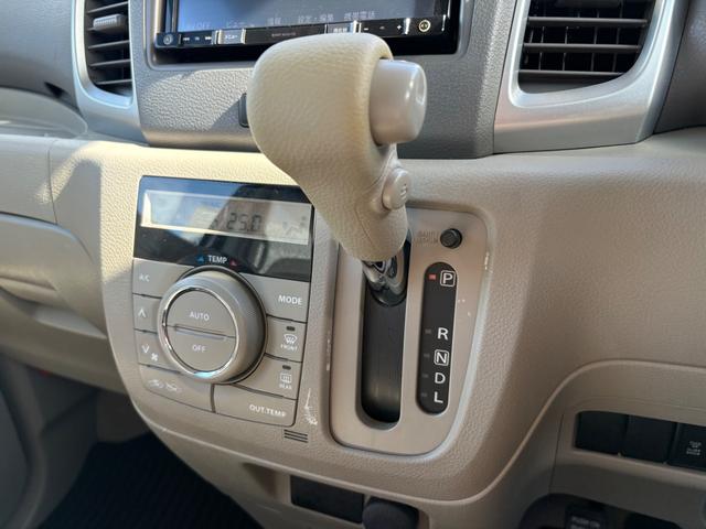 スペーシア Ｘ　車検２年　両側スライド・片側電動　ナビ　ＴＶ　スマートキー　アイドリングストップ　電動格納ミラー　ベンチシート　ＣＶＴ　盗難防止システム　ＡＢＳ　　ミュージックプレイヤー接続可（26枚目）