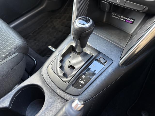 ���i�����ގ��ɕK�����삷�郌�o�[�ł��B����̂��₷�����̂ɂȂ��Ă��܂��B���Ј�x�̊����Ă��������B