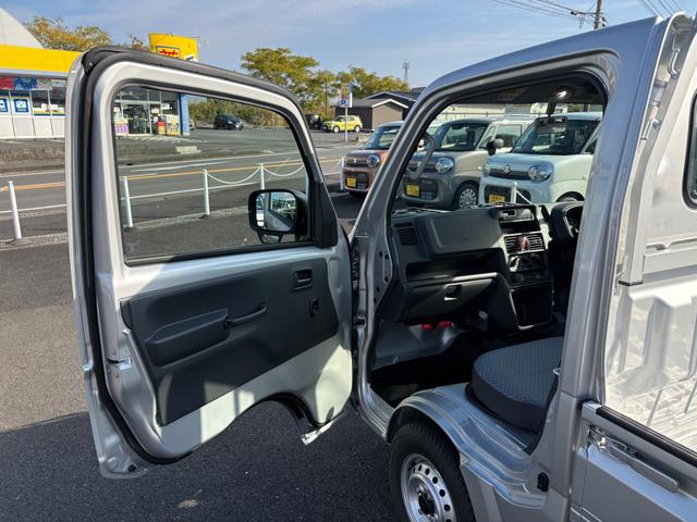 キャリイトラック KCエアコン・パワステ農繁仕様 4WD 5MT クリアランスソナー キーレスエントリー アイドリングストップ オートライト ESC エアコン パワーステアリング パワーウィンドウ 運転席エアバッグ 助手席エアバッグ(35枚目)