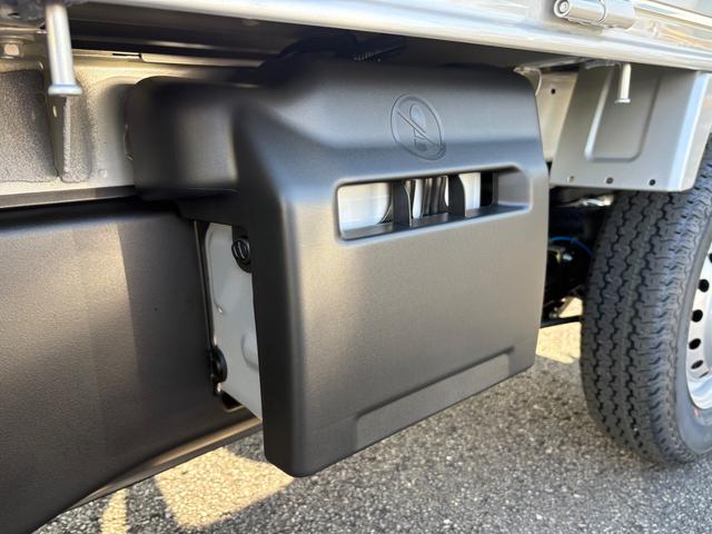 キャリイトラック KCエアコン・パワステ農繁仕様 4WD 5MT クリアランスソナー キーレスエントリー アイドリングストップ オートライト ESC エアコン パワーステアリング パワーウィンドウ 運転席エアバッグ 助手席エアバッグ(38枚目)