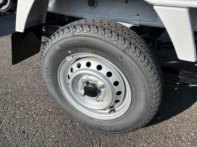 キャリイトラック KCエアコン・パワステ農繁仕様 4WD 5MT クリアランスソナー キーレスエントリー アイドリングストップ オートライト ESC エアコン パワーステアリング パワーウィンドウ 運転席エアバッグ 助手席エアバッグ(44枚目)