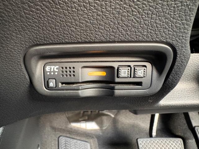 ヴェゼル X・ホンダセンシング ETC バックカメラ オートクルーズコントロール レーンアシスト 衝突被害軽減システム オートライト LEDヘッドランプ アルミホイール スマートキー アイドリングストップ 電動格納ミラー CVT(22枚目)