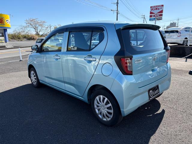 ピクシスエポック Ｌ　ＳＡＩＩＩ　クリアランスソナー　衝突被害軽減システム　オートマチックハイビーム　オートライト　キーレスエントリー　アイドリングストップ　ＣＶＴ　盗難防止システム　ＡＢＳ　ＥＳＣ　ＣＤ　ミュージックプレイヤー接続可（8枚目）