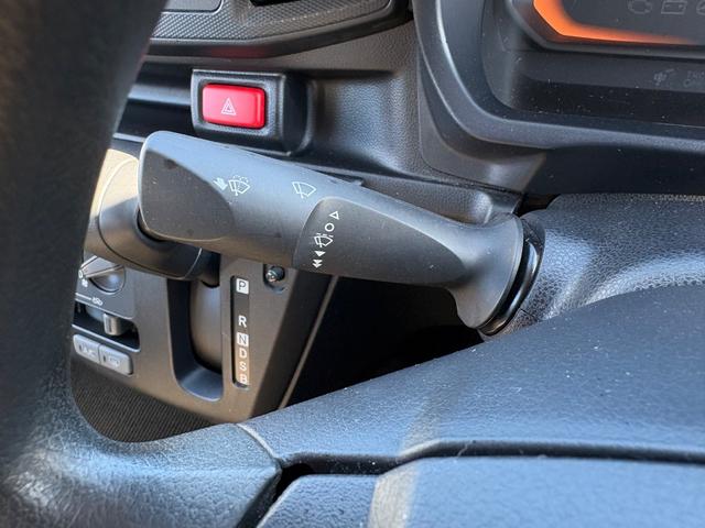 ピクシスエポック Ｌ　ＳＡＩＩＩ　クリアランスソナー　衝突被害軽減システム　オートマチックハイビーム　オートライト　キーレスエントリー　アイドリングストップ　ＣＶＴ　盗難防止システム　ＡＢＳ　ＥＳＣ　ＣＤ　ミュージックプレイヤー接続可（17枚目）