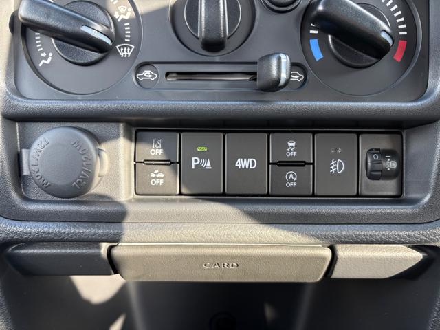 キャリイトラック ＫＸ　４ＷＤ　ＡＴ　軽トラック　三方開　衝突被害軽減システム　クリアランスソナー　レーンアシスト　キーレスエントリー　アイドリングストップ　電動格納ミラー　オートライト　ＥＳＣ　エアコン　パワーウィンドウ（32枚目）