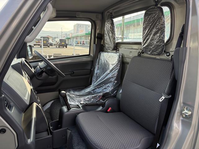 キャリイトラック ＫＸ　４ＷＤ　ＡＴ　軽トラック　三方開　衝突被害軽減システム　クリアランスソナー　レーンアシスト　キーレスエントリー　アイドリングストップ　電動格納ミラー　オートライト　ＥＳＣ　エアコン　パワーウィンドウ（38枚目）