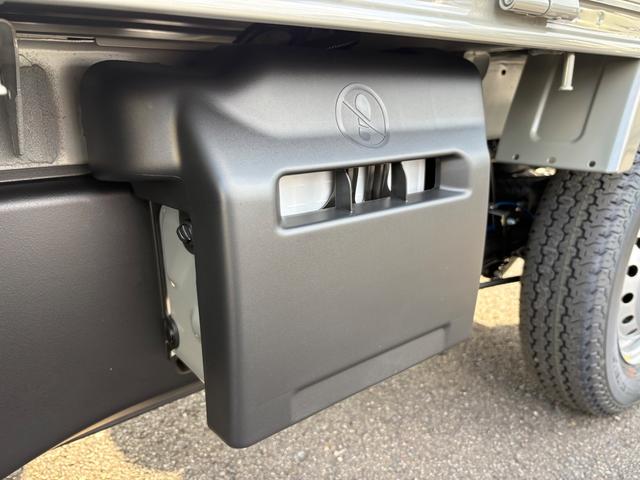 キャリイトラック ＫＸ　４ＷＤ　ＡＴ　軽トラック　三方開　衝突被害軽減システム　クリアランスソナー　レーンアシスト　キーレスエントリー　アイドリングストップ　電動格納ミラー　オートライト　ＥＳＣ　エアコン　パワーウィンドウ（39枚目）