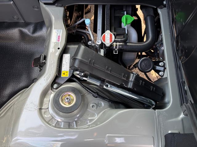 キャリイトラック ＫＸ　４ＷＤ　ＡＴ　軽トラック　三方開　衝突被害軽減システム　クリアランスソナー　レーンアシスト　キーレスエントリー　アイドリングストップ　電動格納ミラー　オートライト　ＥＳＣ　エアコン　パワーウィンドウ（42枚目）