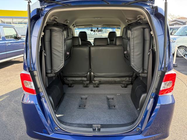 フリード Ｇ　ジャストセレクション　ドライブレコーダー　ＥＴＣ　バックカメラ　ＴＶ　両側スライド・片側電動　ＨＩＤ　スマートキー　電動格納ミラー　３列シート　ウォークスルー　ＣＶＴ　ＣＤ　ＤＶＤ再生　盗難防止システム（40枚目）