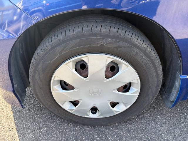 フリード Ｇ　ジャストセレクション　ドライブレコーダー　ＥＴＣ　バックカメラ　ＴＶ　両側スライド・片側電動　ＨＩＤ　スマートキー　電動格納ミラー　３列シート　ウォークスルー　ＣＶＴ　ＣＤ　ＤＶＤ再生　盗難防止システム（56枚目）