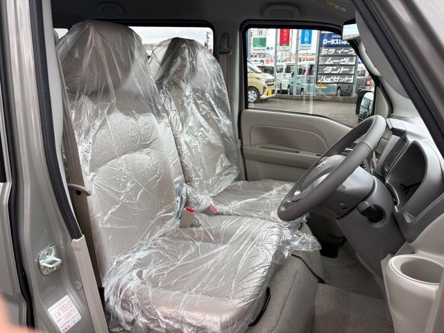 エブリイワゴン ＰＺターボスペシャル　４ＷＤ　標準ルーフ　バックカメラ　両側電動スライドドア　クリアランスソナー　レーンアシスト　衝突被害軽減システム　オートライト　ＬＥＤヘッドランプ　スマートキー　アイドリングストップ　電動格納ミラー（15枚目）