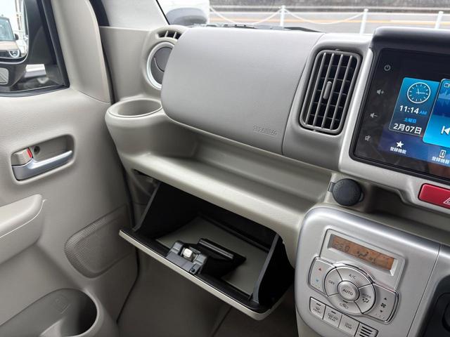 エブリイワゴン ＰＺターボスペシャル　４ＷＤ　標準ルーフ　バックカメラ　両側電動スライドドア　クリアランスソナー　レーンアシスト　衝突被害軽減システム　オートライト　ＬＥＤヘッドランプ　スマートキー　アイドリングストップ　電動格納ミラー（31枚目）